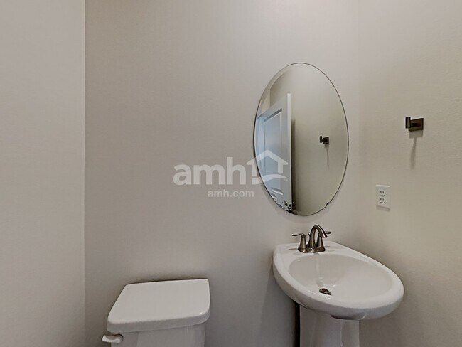 Building Photo - 19311 17th Ave Ct E