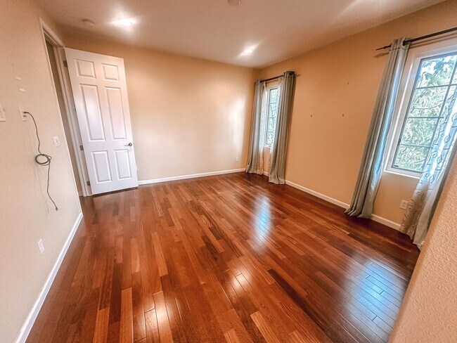 Building Photo - Gorgeous Home in San Ramon Available Now!