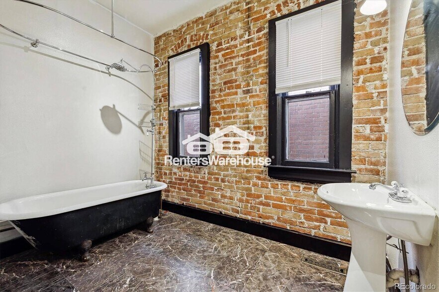 Building Photo - 308 Inca St