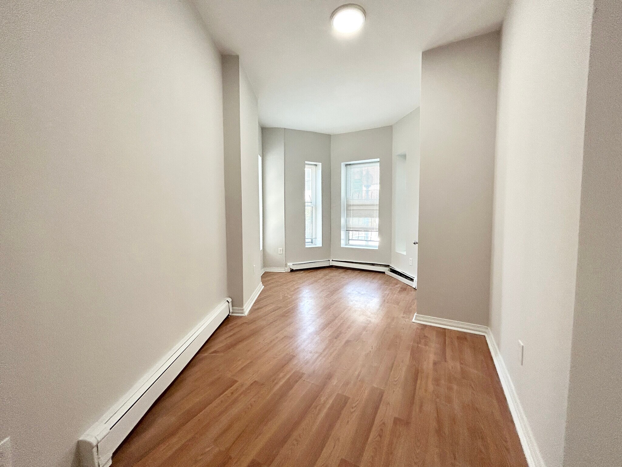 Building Photo - 96 Hammond St