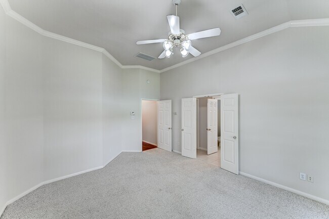Building Photo - 10103 Cottonwood Canyon Dr