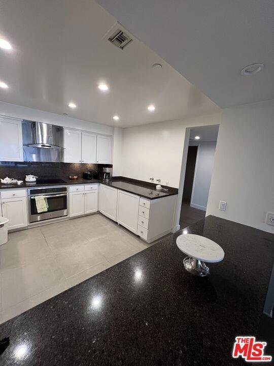 Building Photo - 10445 Wilshire Blvd