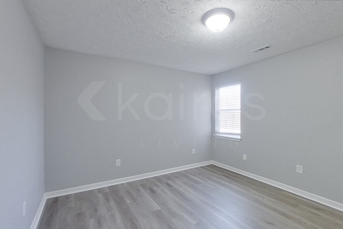 Building Photo - 250 Deer Pkwy