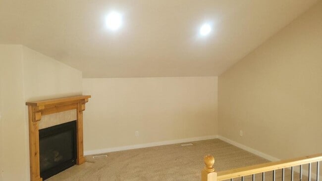 Building Photo - 1045 N 130 W