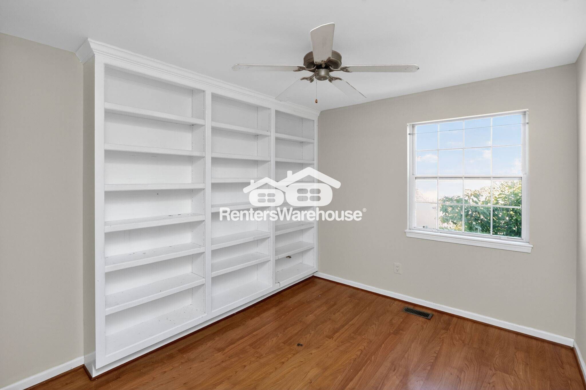 Building Photo - 16329 Taconic Cir