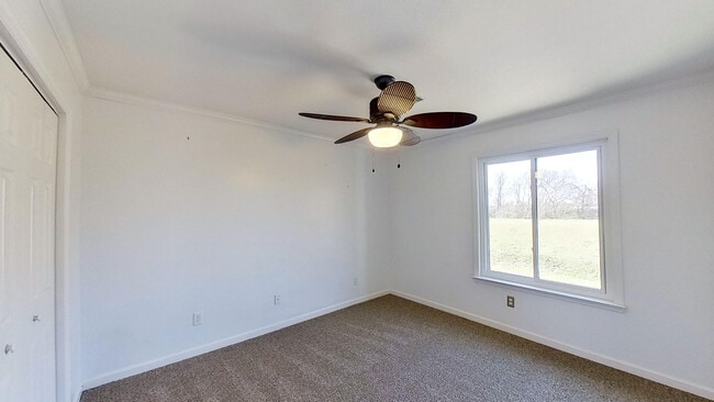 Building Photo - 690 Riverfront Dr