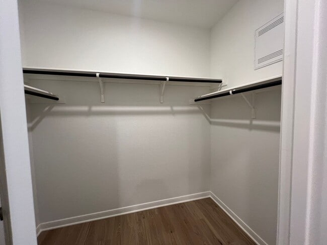 Building Photo - Beautiful 4/2.5 home in Hannah Heights