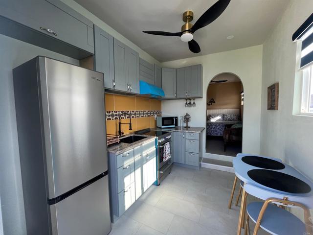 Building Photo - 2710 Caulfield Dr