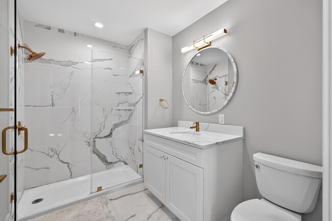 Building Photo - 303 4th St