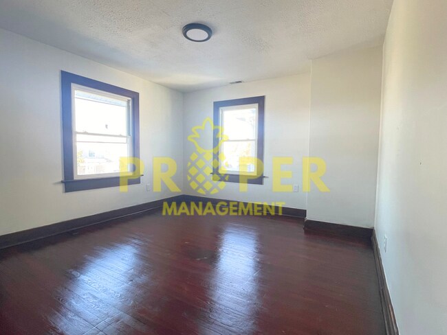 Building Photo - 2118 Malvern Ave