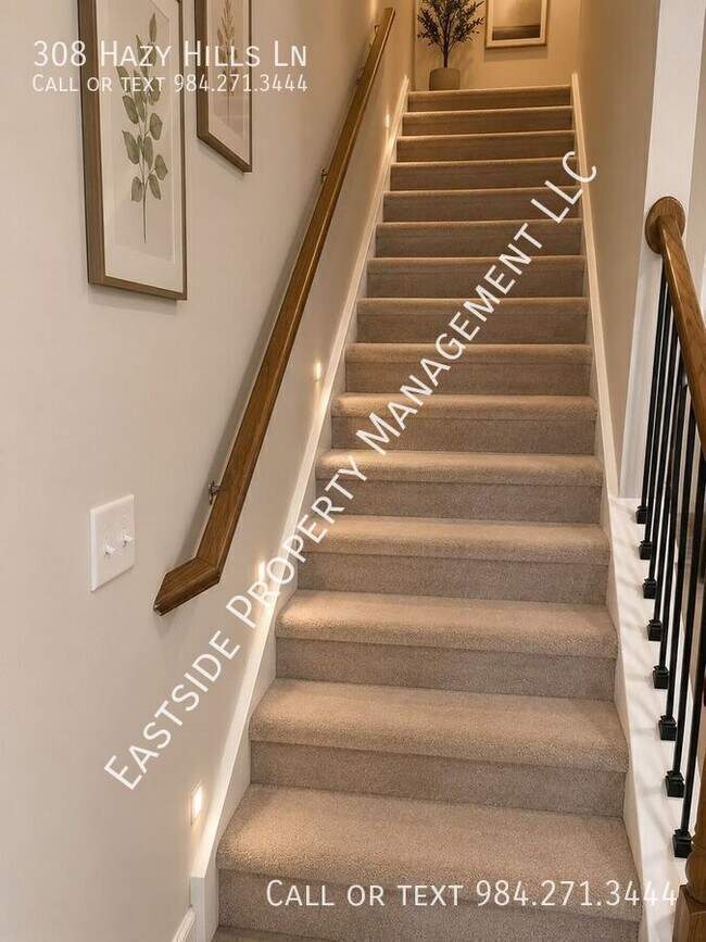 Building Photo - 308 Hazy Hls Ln