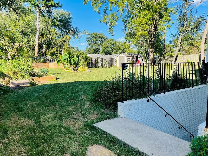 Building Photo - 445 Knoll St NW