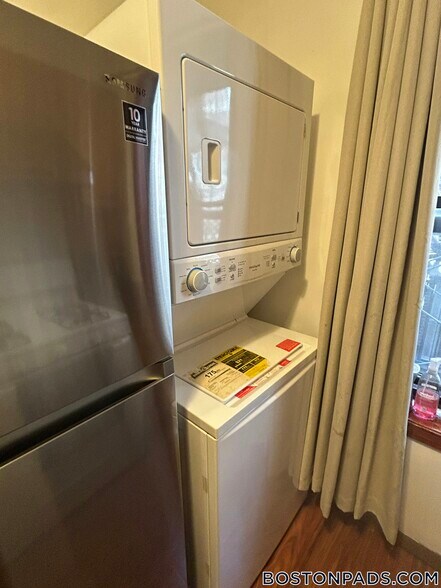 Building Photo - 871 Harrison Ave