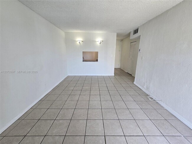 Building Photo - 801 NW 47th Ave