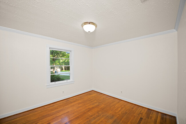 Building Photo - 456 N Section St