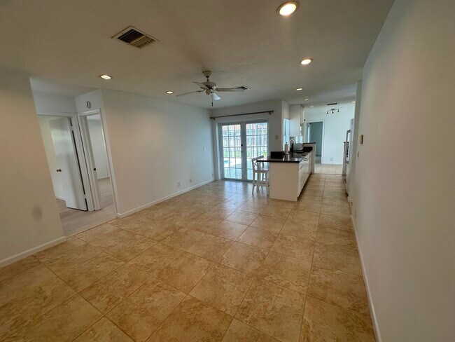 Building Photo - 11261 NW 42nd St