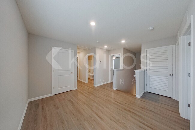 Building Photo - 4451 SW 85 Ln