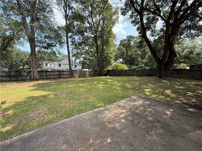 Building Photo - 5528 Cortez Dr