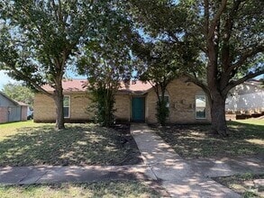Building Photo - 1226 Canyon Oaks Dr