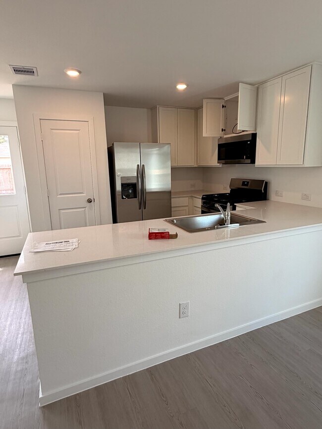 Building Photo - 21323 Newberry Grv Ln