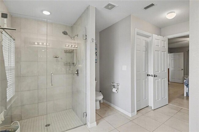 Building Photo - 1109 NW 12th Ln