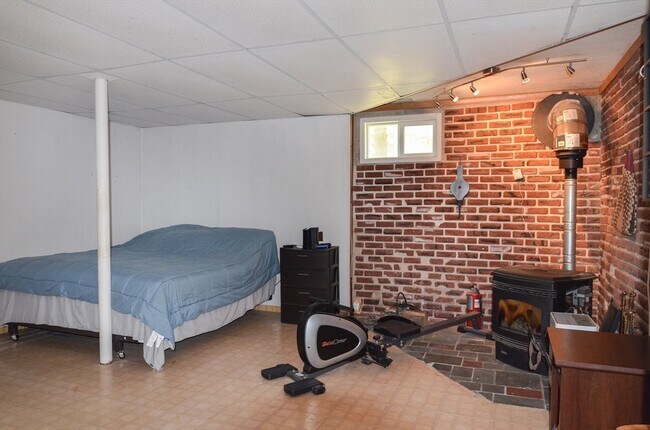 Building Photo - 52 Stockton St