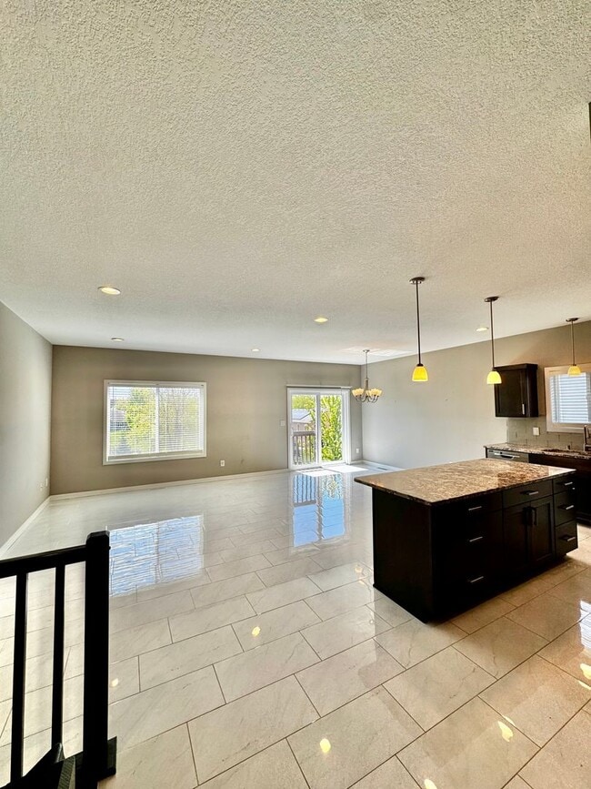 Building Photo - For Rent Beautiful 4 bedroom 3 bathroom 3 attached car garage!