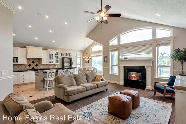 Building Photo - 6 br, 4.5 bath House - 9947 N Yorkshire Ct