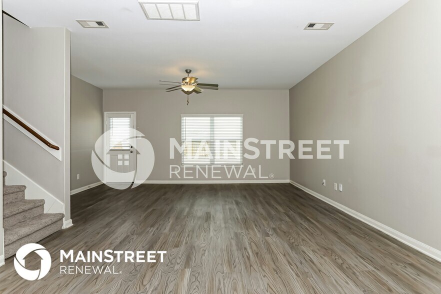 Building Photo - 25217 Dickens Dr