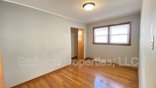 Building Photo - 9225 S Euclid Ave