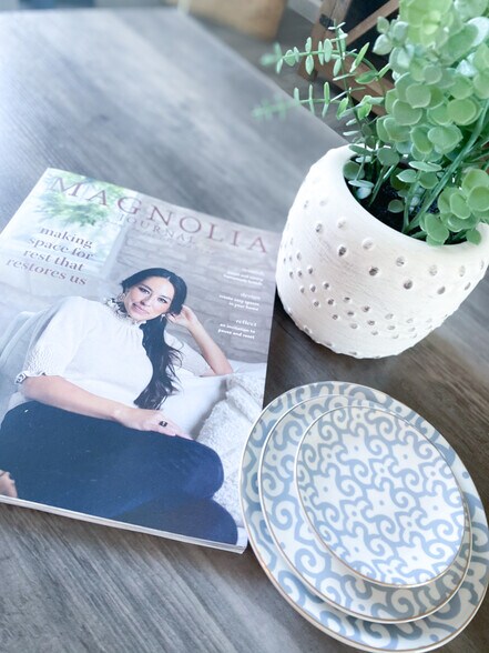 Building Photo - 11423 Five Cedars Rd