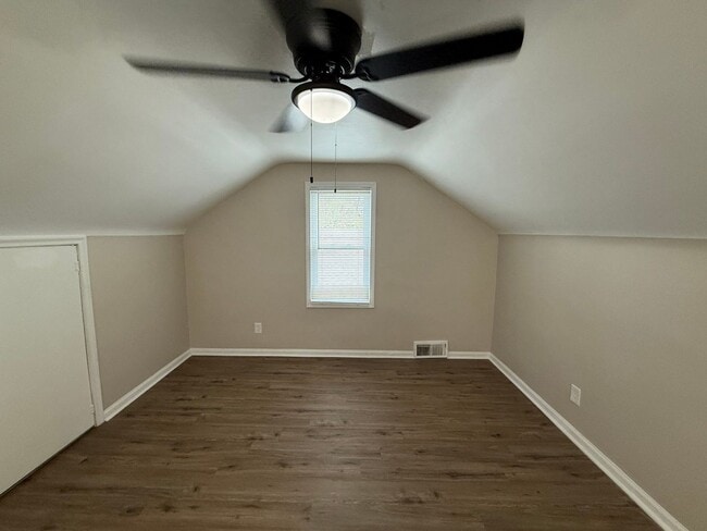 Building Photo - Fully Renovated 3-Bedroom Home – Move-In R...