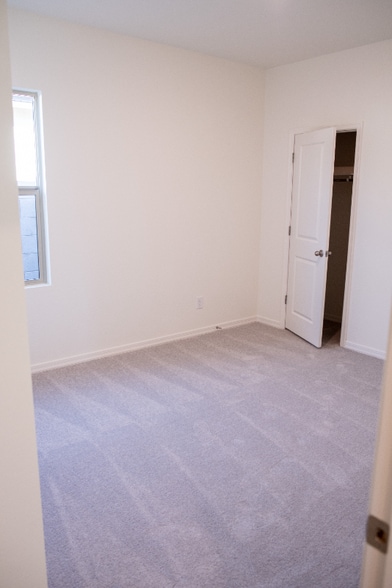 Building Photo - 4356 E Kolin Ln