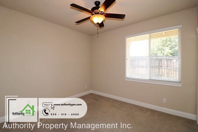 Building Photo - 3 br, 2 bath House - 301 Stinson Loop