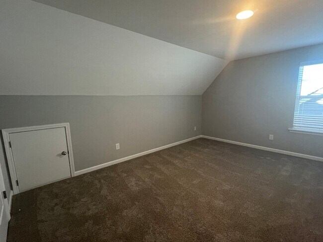 Building Photo - 58 Stonehenge Ln