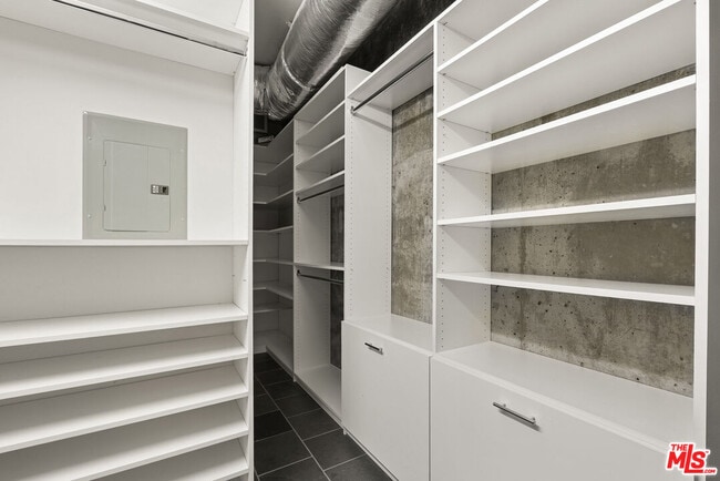 Building Photo - 1155 S Grand Ave