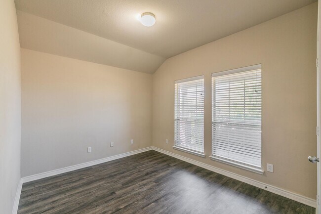Building Photo - Single story 4 bedroom in Marine Creek Ranch
