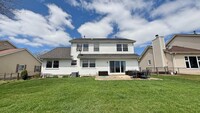 Building Photo - 1013 Pear Tree Ln