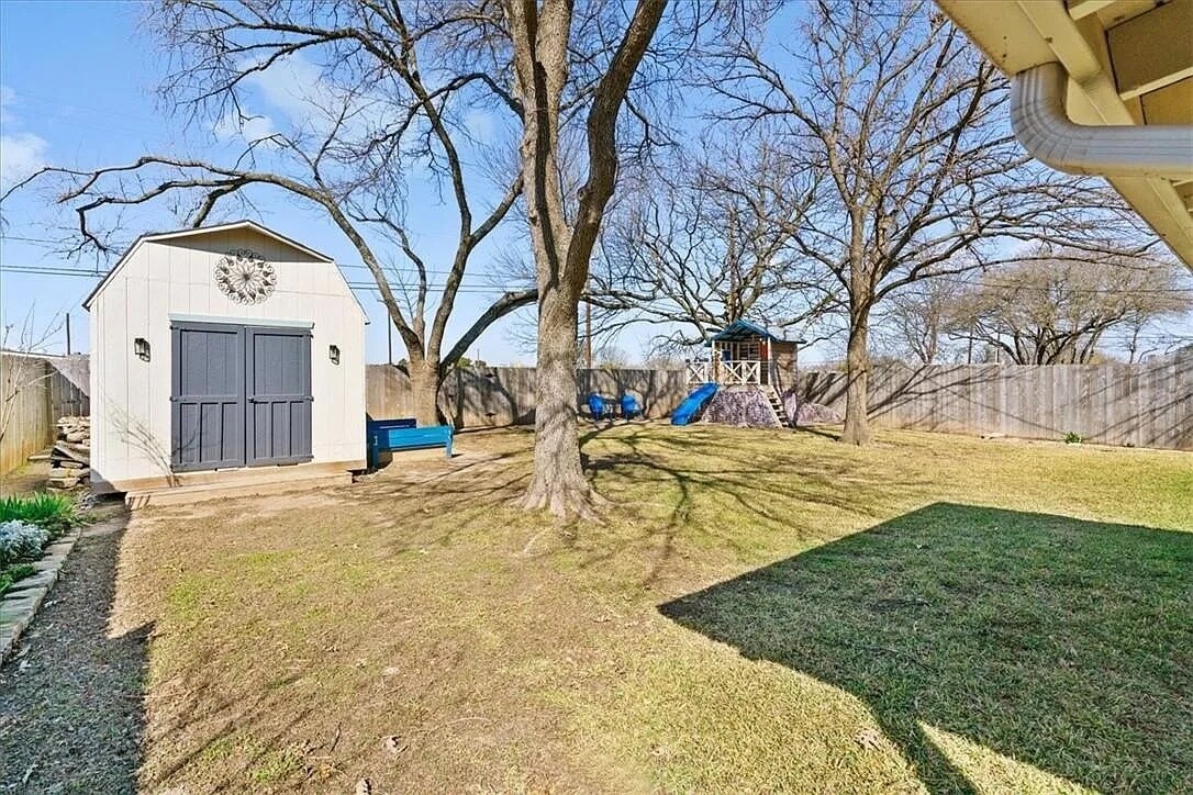 Building Photo - 606 Quail Run Rd