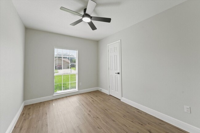Building Photo - 15439 Indian Woods Dr