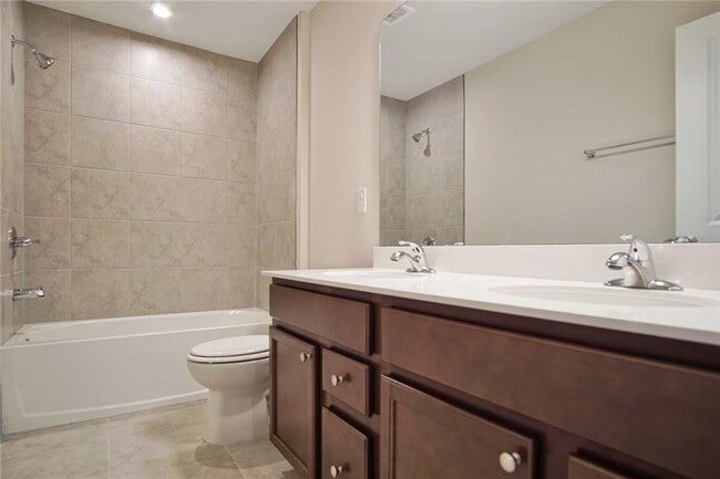 Building Photo - 1419 Eucalyptus Wy