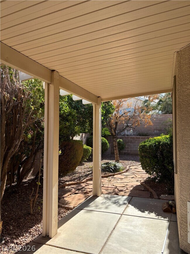 Building Photo - 1400 Pullman Pointe Ct