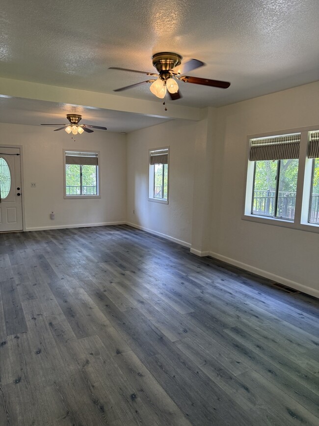 Building Photo - 116 S Arroyo Seco St