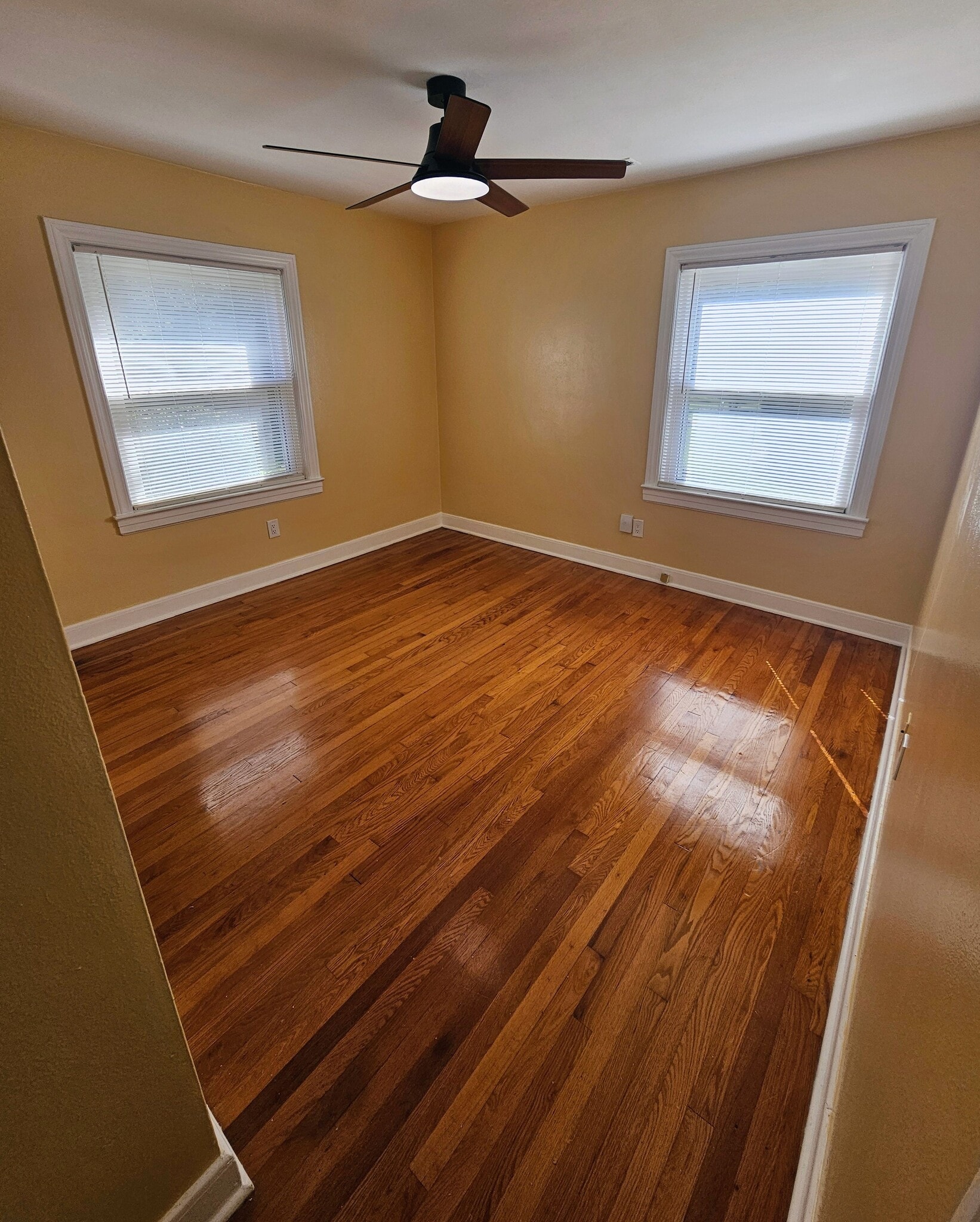 Building Photo - 309 Dalewood Ave