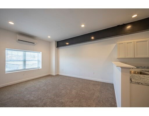 Building Photo - 2 S Grove St