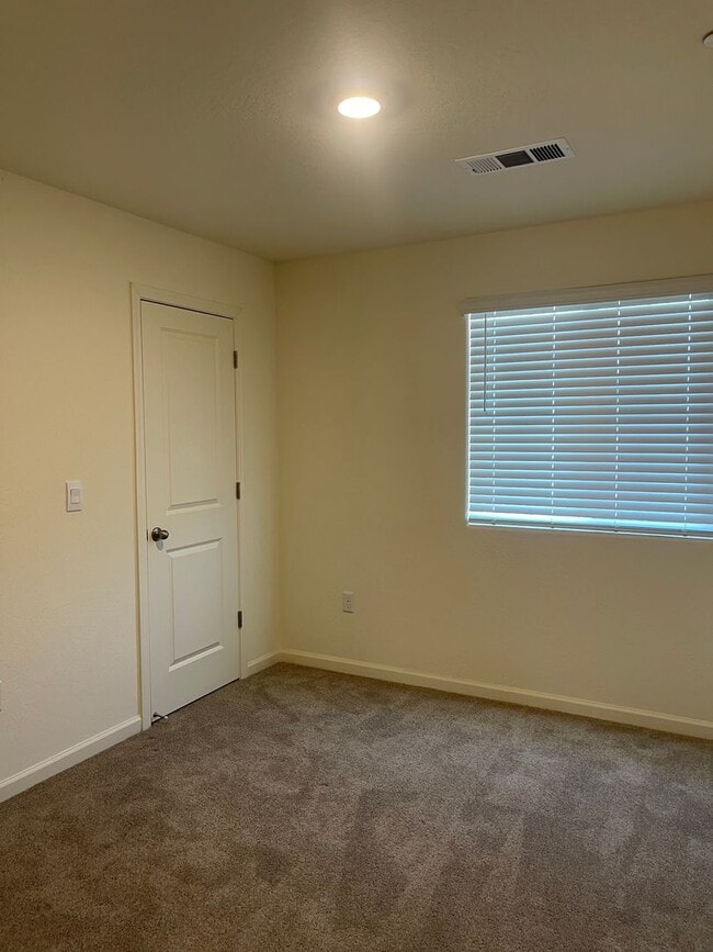 Building Photo - 4-Bedroom, 2.5-Bath Corner Home