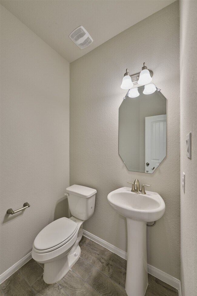 Building Photo - 11330 Alcott Dr