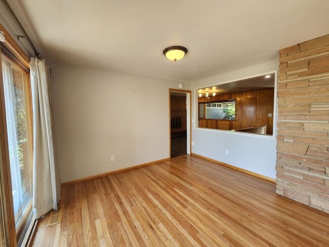 Building Photo - 16320 34th Ave NE