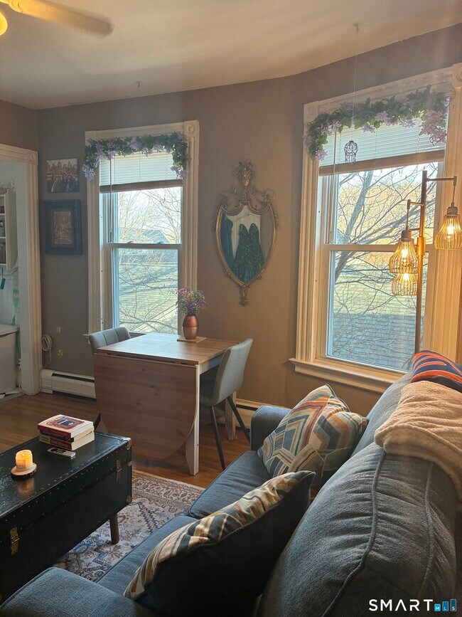 Building Photo - 192 Foster St