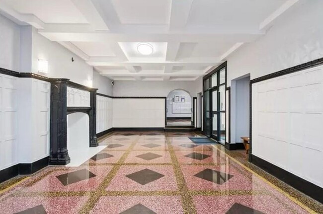 Building Photo - 41-60-60 Bowne St